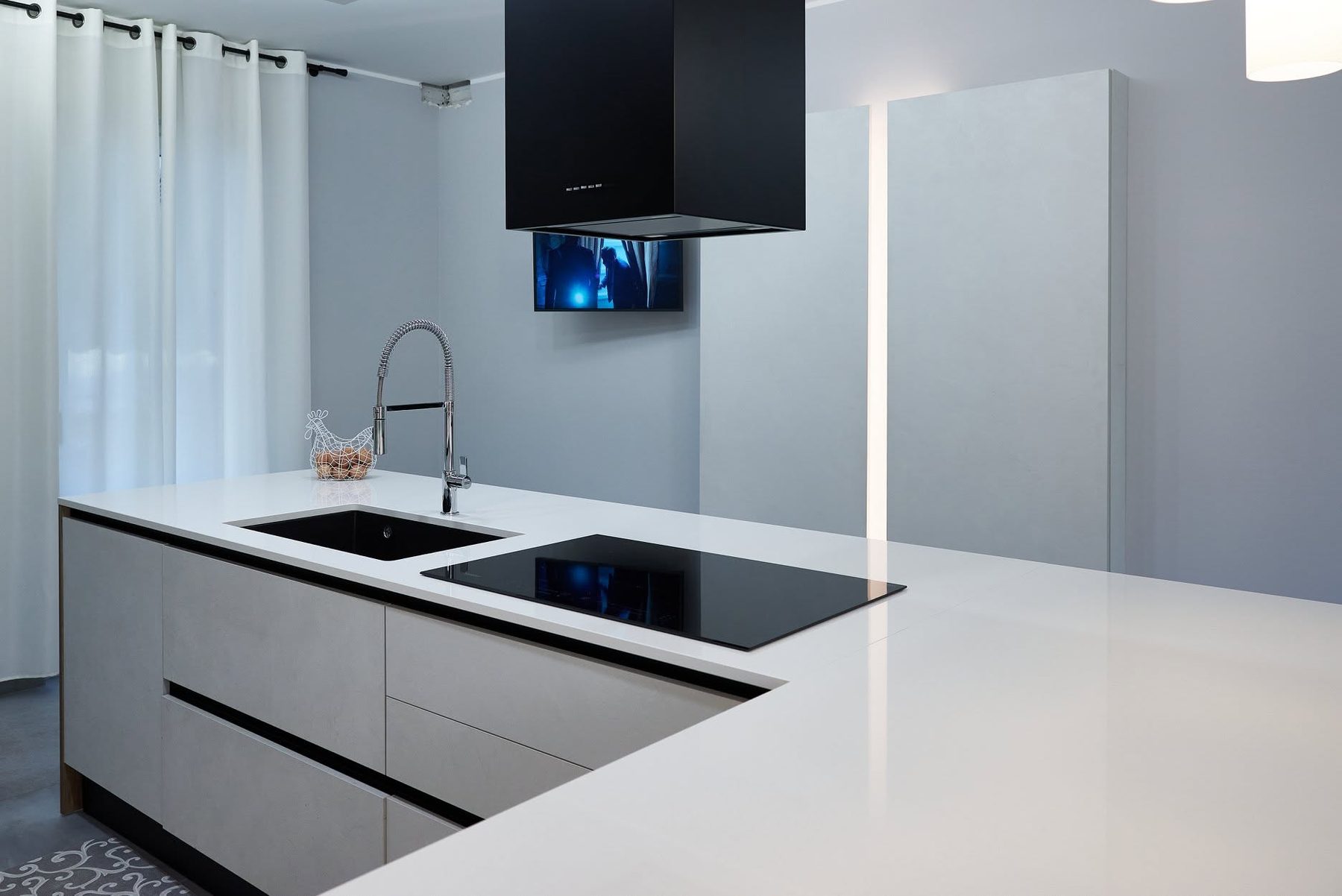 Vetrine e materia scura — ARAN cucine Store Pescara